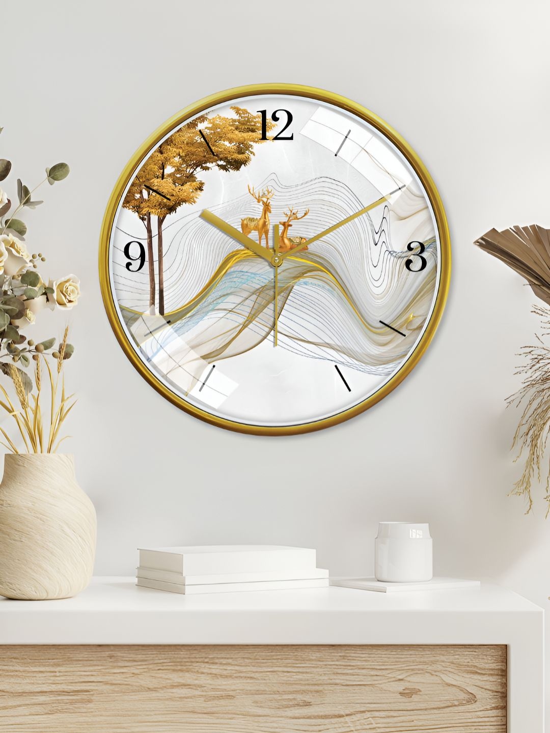 

RANDOM Printed Round Shaped Sweep Silent Movement Contemporary Wall Clock, Gold