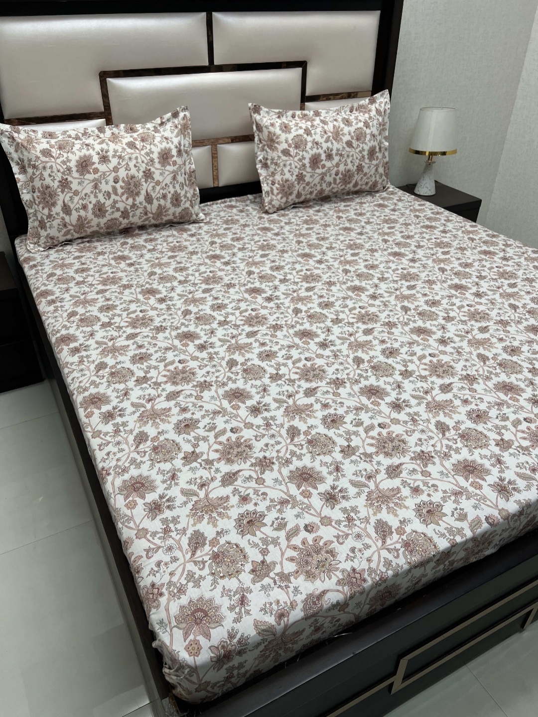 

Pure Decor Brown & White Floral 300 TC King Bedsheet with 2 Pillow Covers