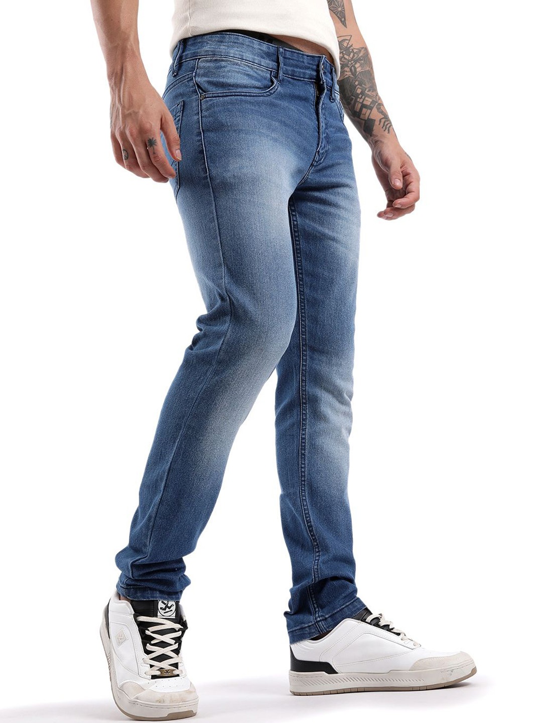 

WROGN Men Slim Fit Low Distress Heavy Fade Jeans WSJN2527F-Blue