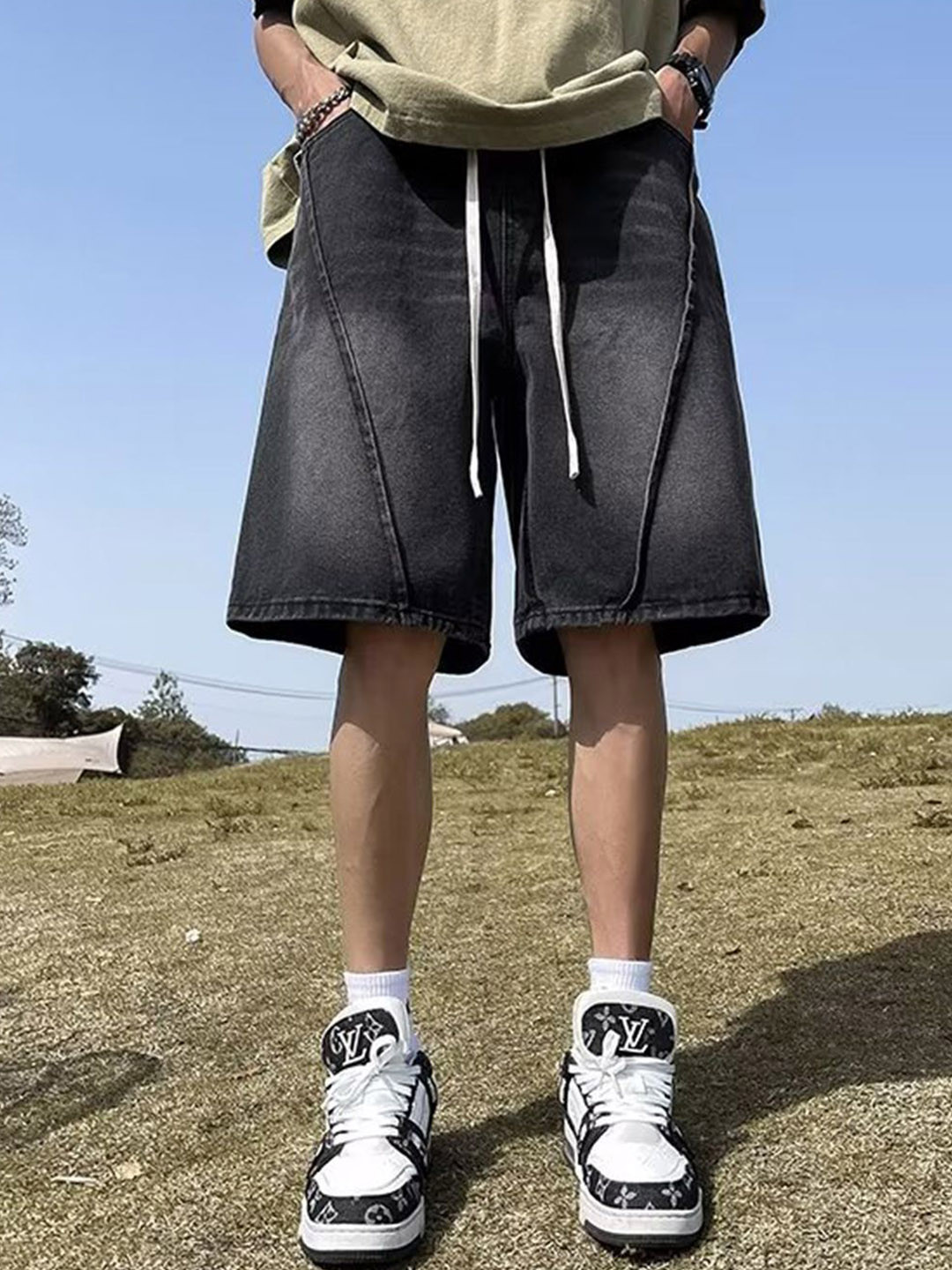 

HERE&NOW Men Loose Fit Denim Shorts, Black
