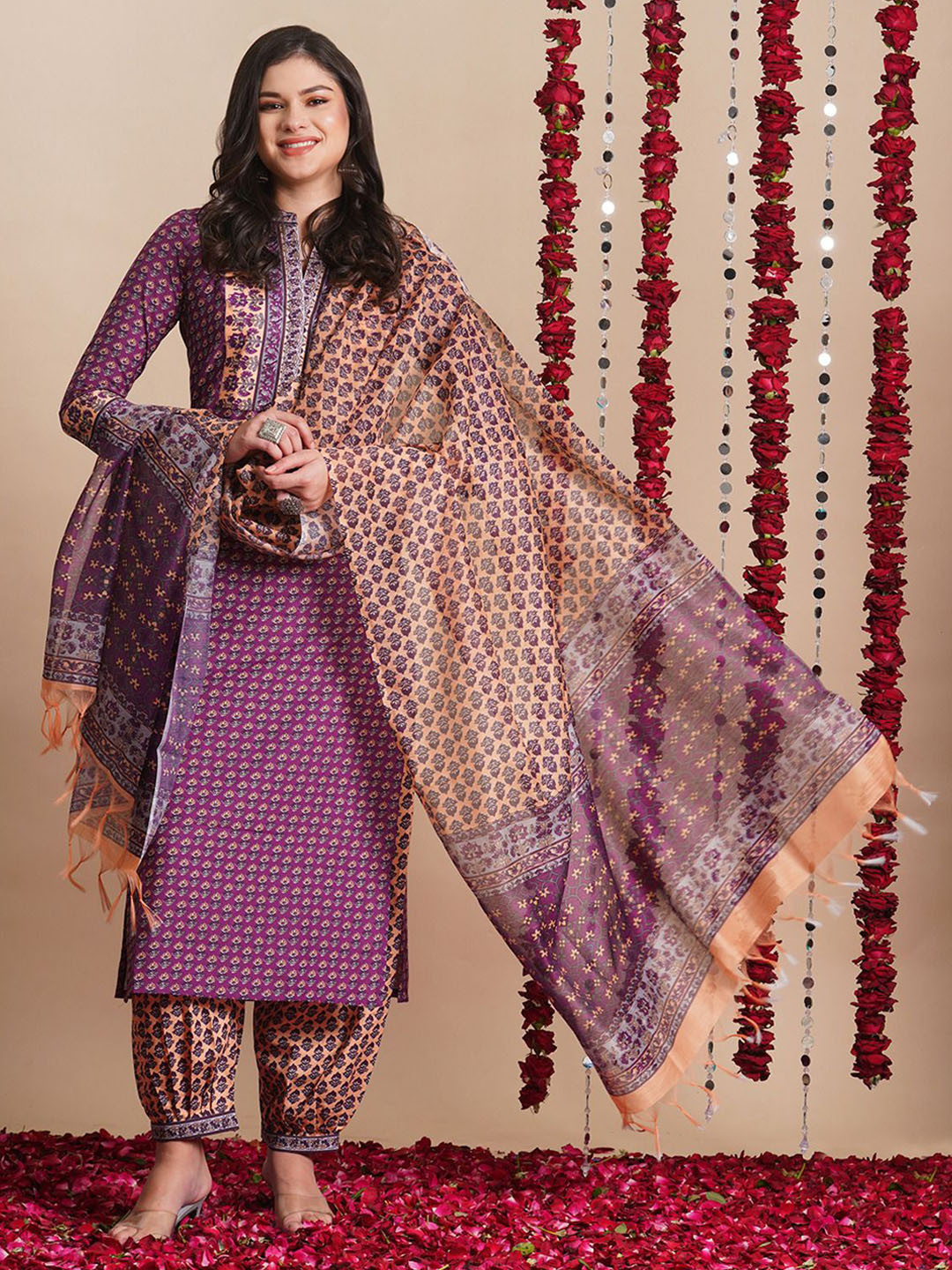 

GoSriKi Floral Printed Mandarin Collar Straight Kurta With Harem Pants & Dupatta, Purple