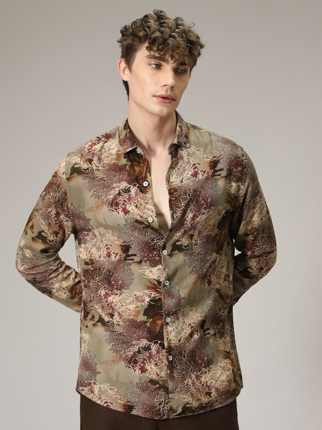 

Banana Club Men Classic Floral Opaque Printed Casual Shirt, Tan