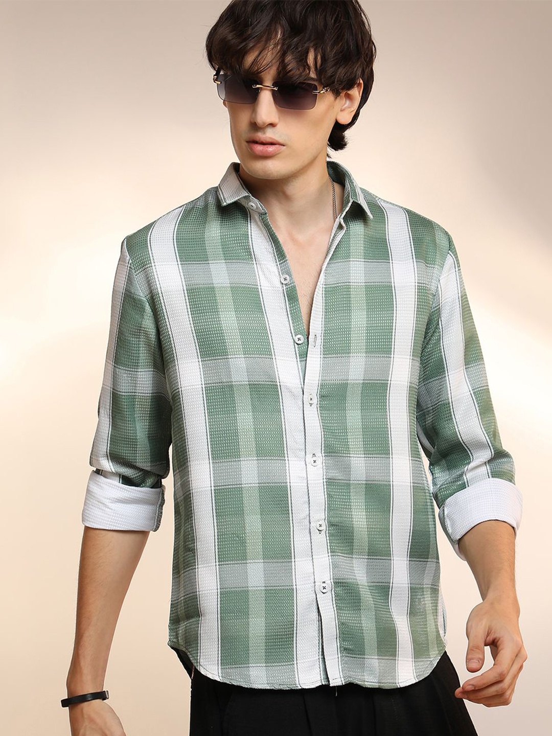 

Campus Sutra Men Comfort Spread Collar Buffalo Checked Cotton Casual Shirt, Green