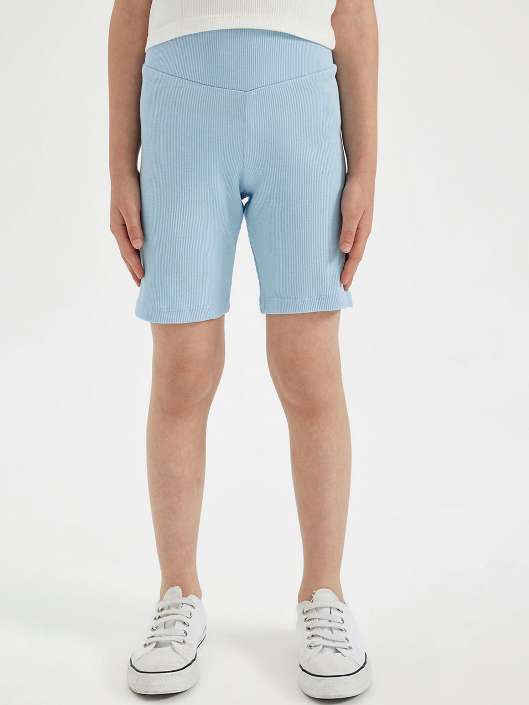 

DeFacto Girls Mid-Rise Above Knee Shorts, Blue