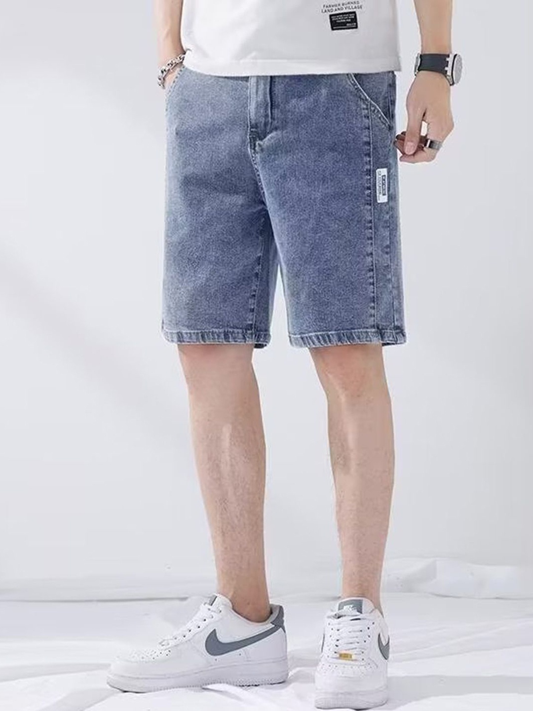 

HERE&NOW Men Solid Regular Fit Denim Shorts, Blue