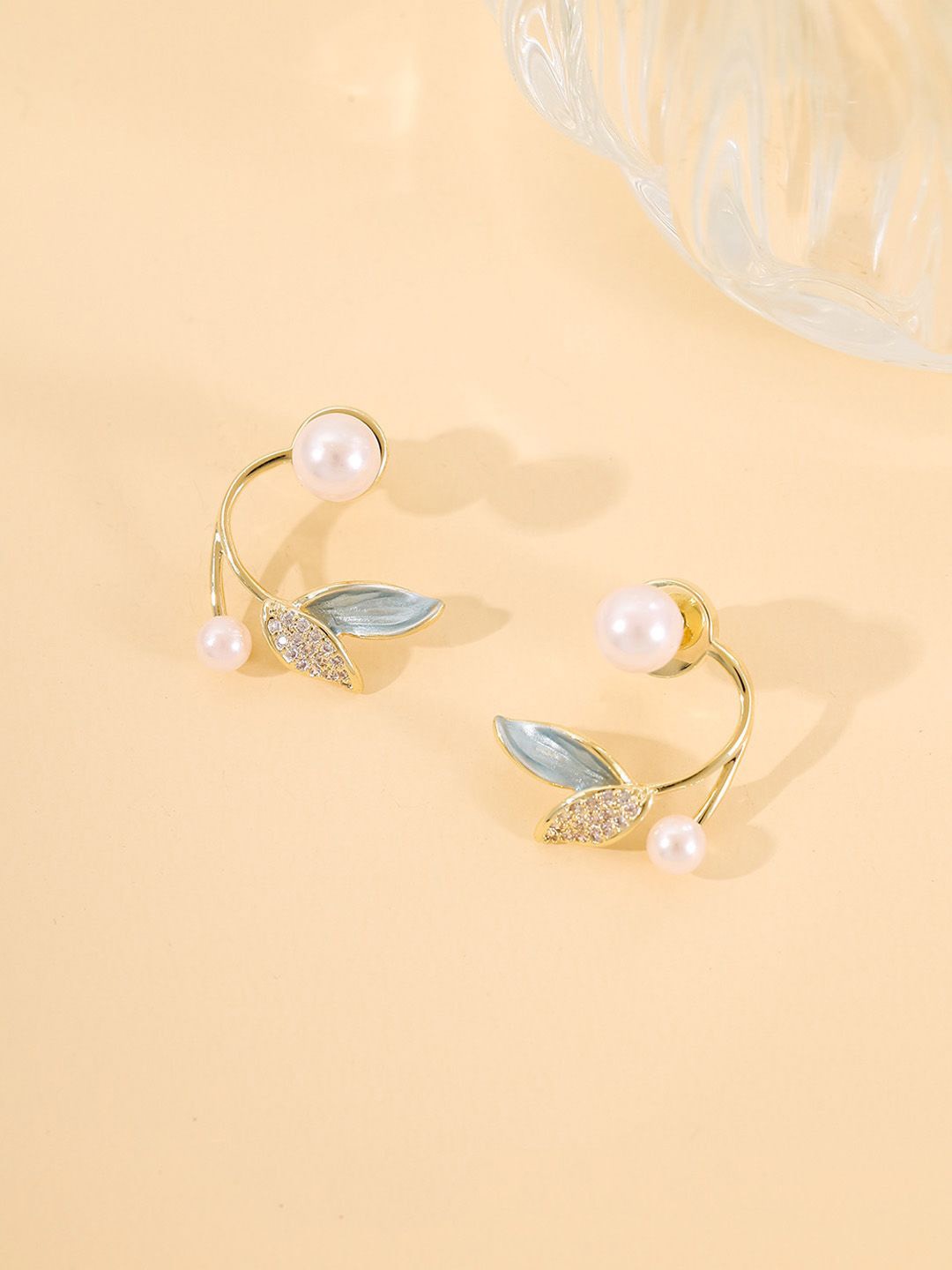 

KRENOZ Floral Pearl & Artificial Stones Studded Earrings, Gold