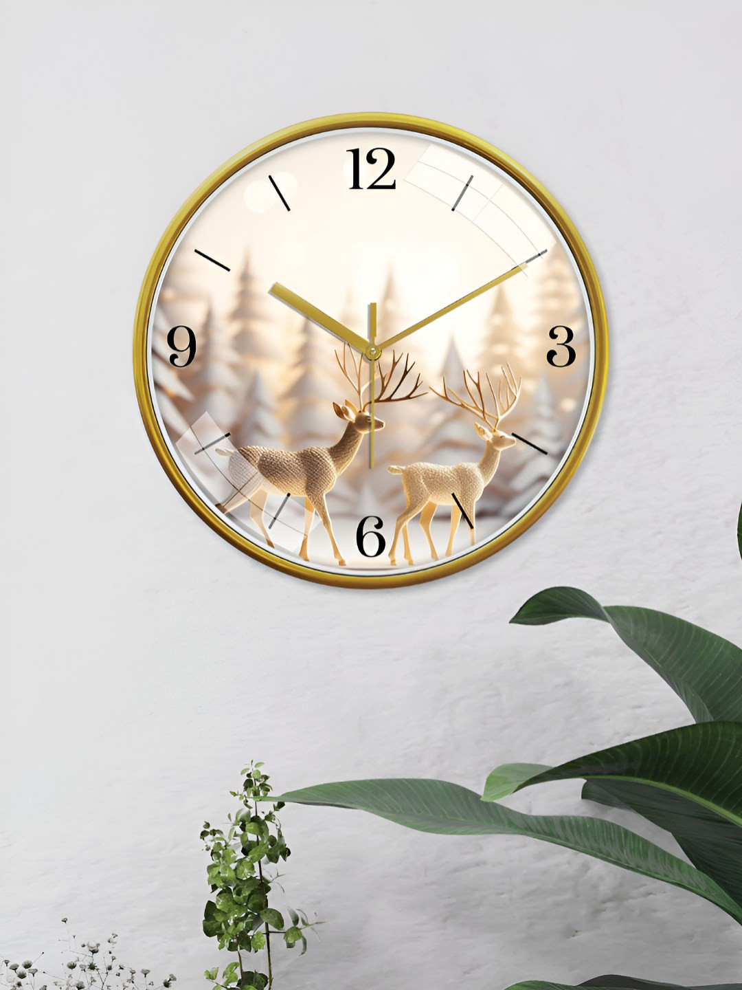 

RANDOM Printed Round Shaped Sweep Silent Movement Contemporary Wall Clock, Gold