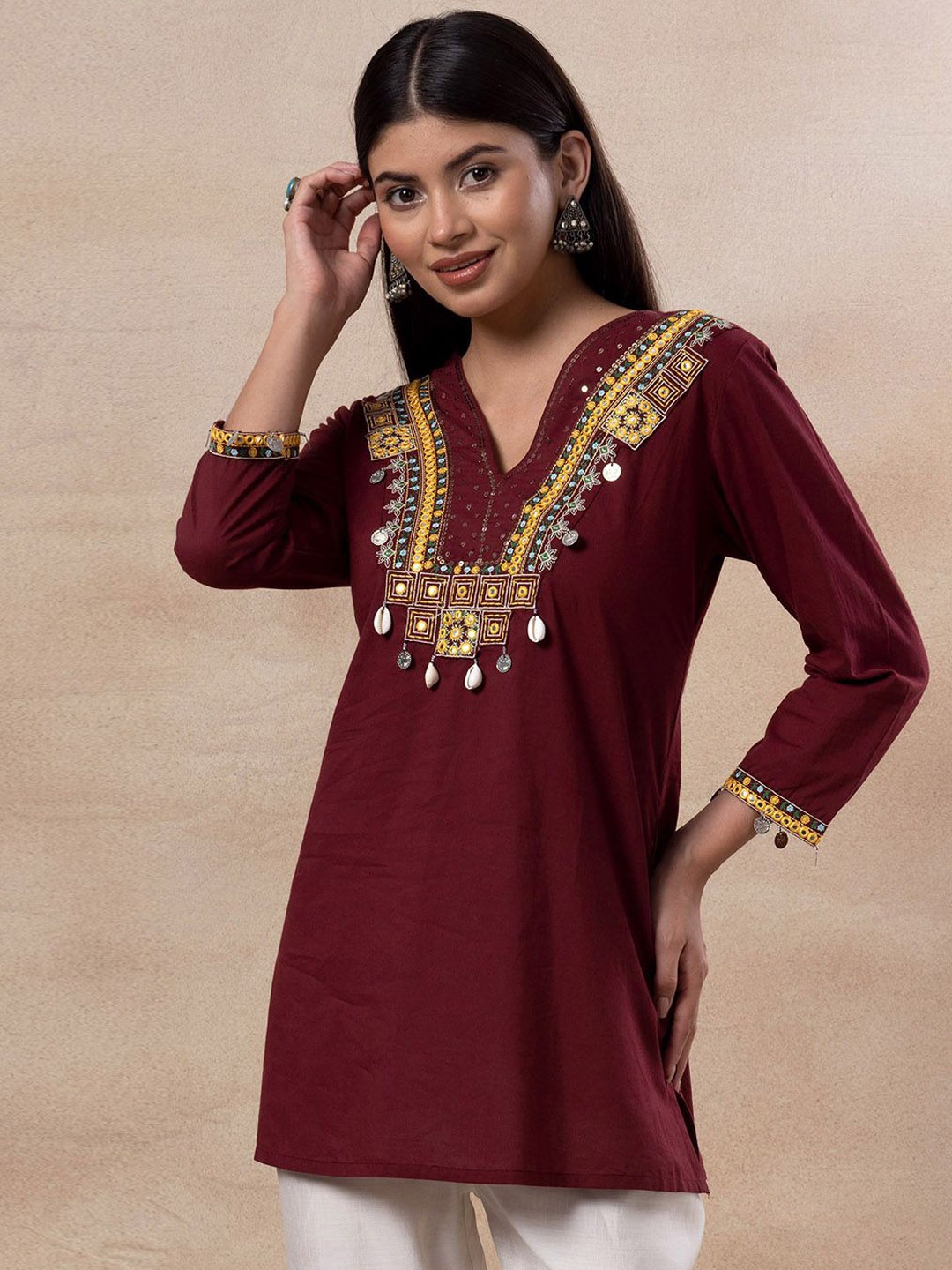 

INDYA Floral Embroidered V-Neck Pure Cotton Straight Kurti, Maroon