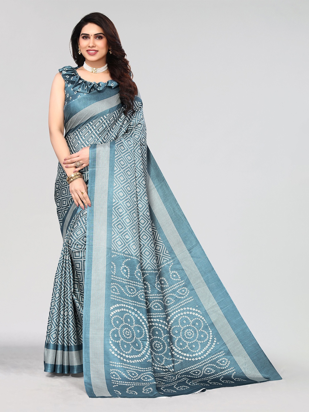 

VIRICA Geomatric Printed Saree, Teal