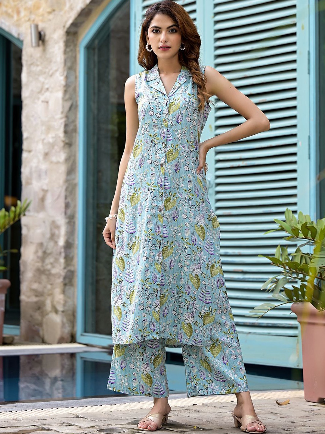 

Chandbaali Floral Printed Sleeveless A-Line Kurta With Palazzo, Blue