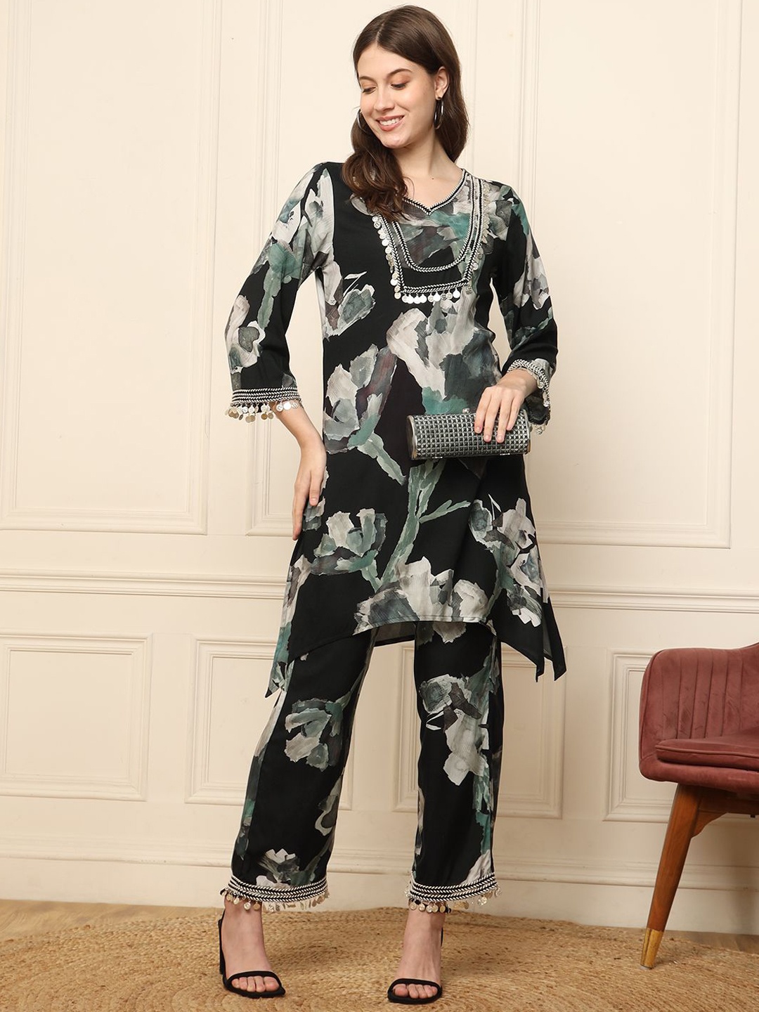 

DEEBACO Floral Printed Top With Palazzo, Black