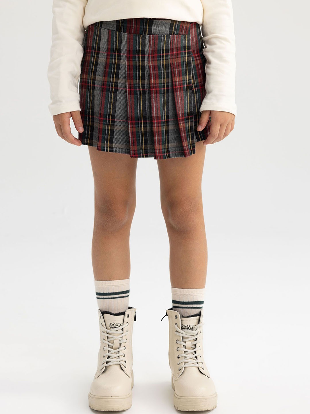 

DeFacto Girls Checked Above Knee Skorts, Grey