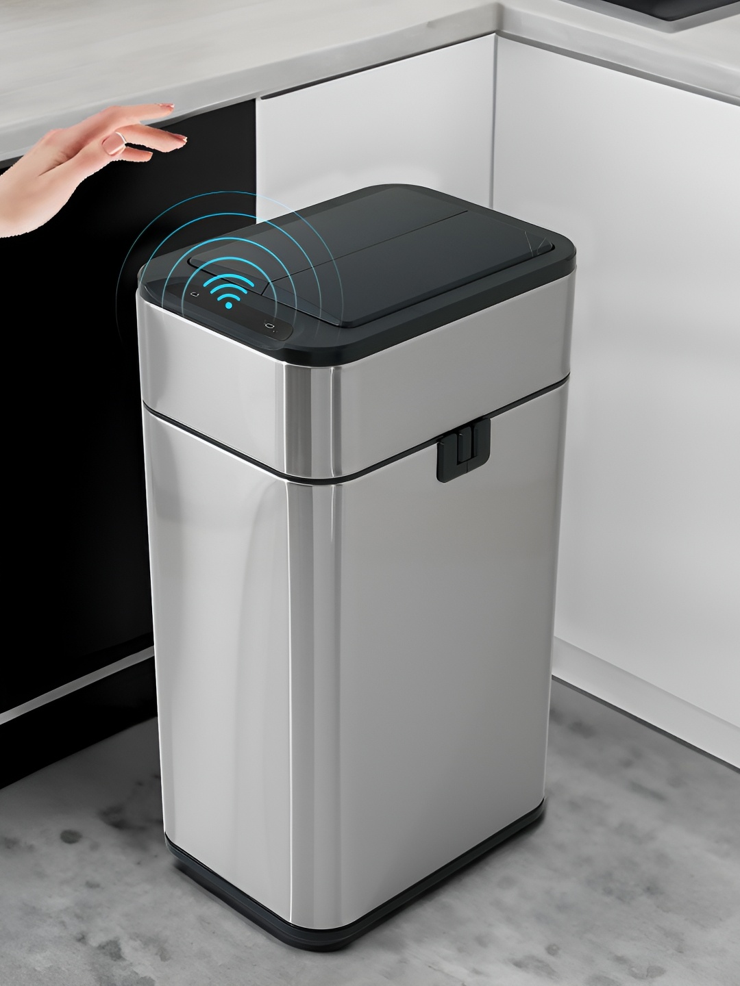 

Savya Home Silver Stainless Steel Automatic Sensor Dustbins With Dual Lid - 40 L