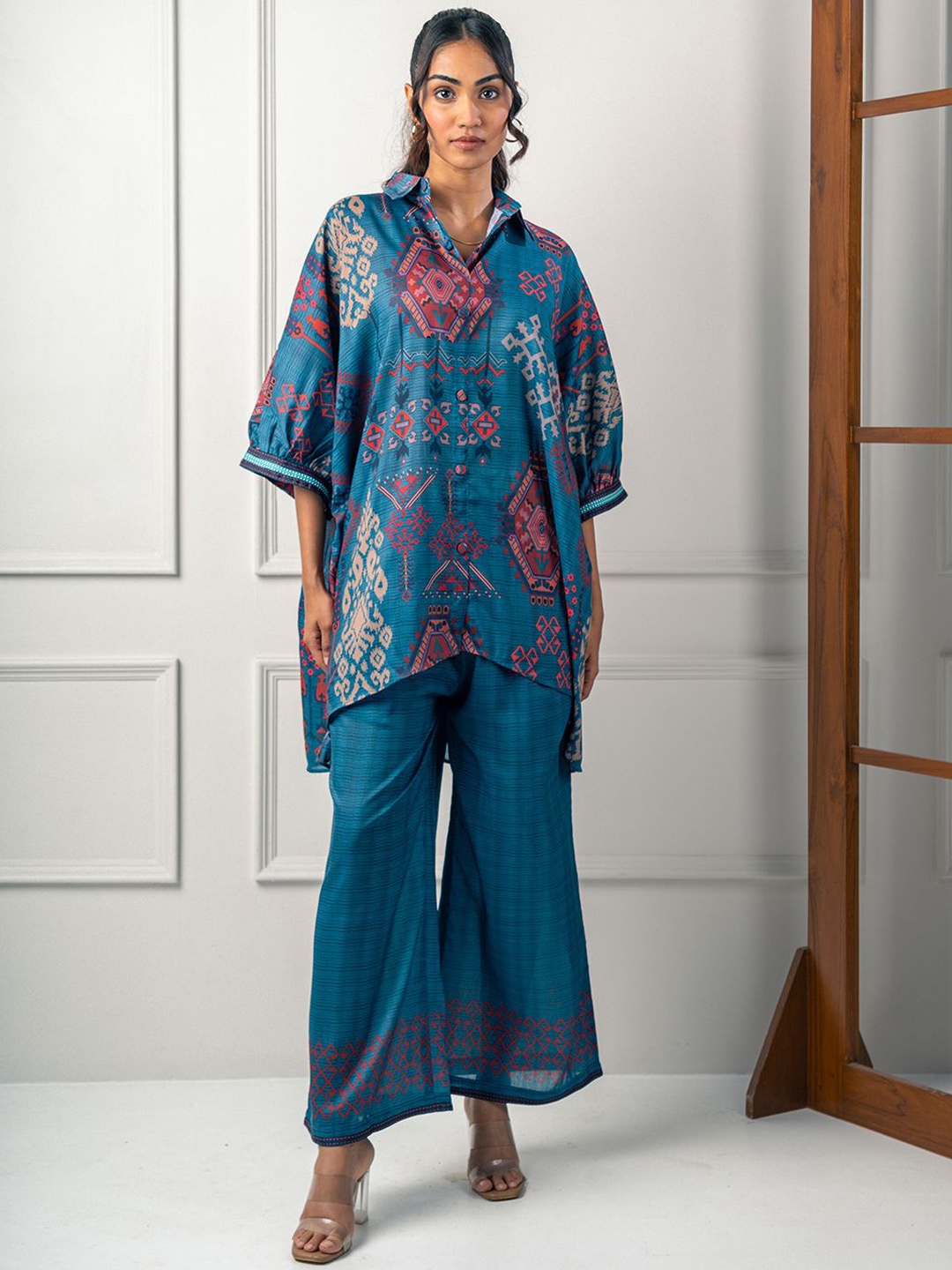 

India Circus by Krsnaa Mehta Floral Printed Shirt Collar Tunic With Trousers, Navy blue