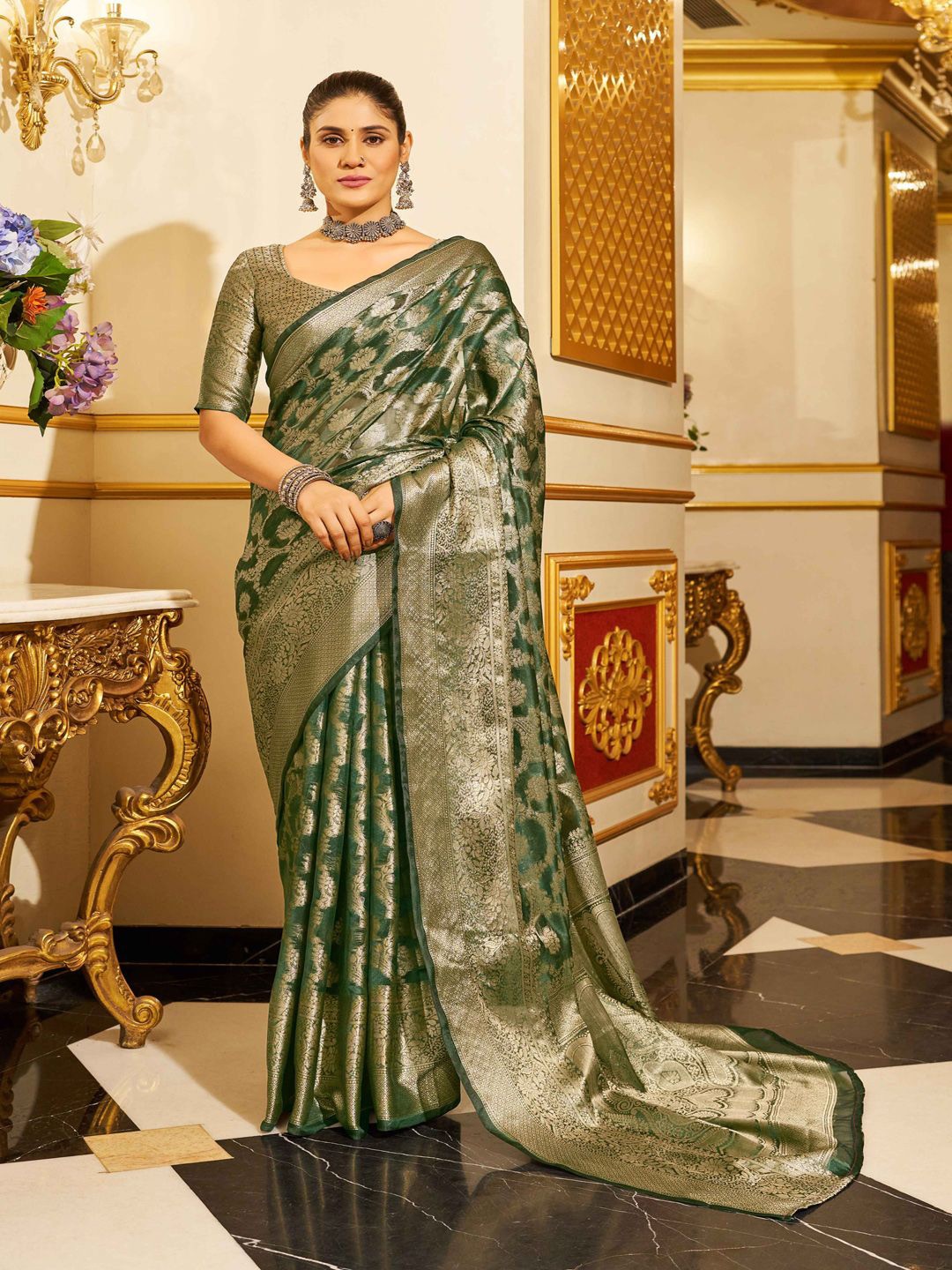 

Krimmple Woven Design Zari Organza Saree, Olive