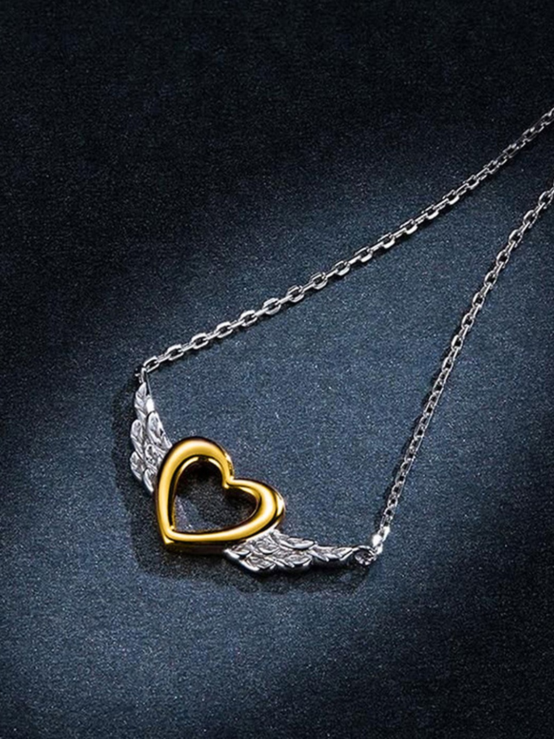 

Peora Silver-Plated Heart & Wing Design Pendant Chain Necklace