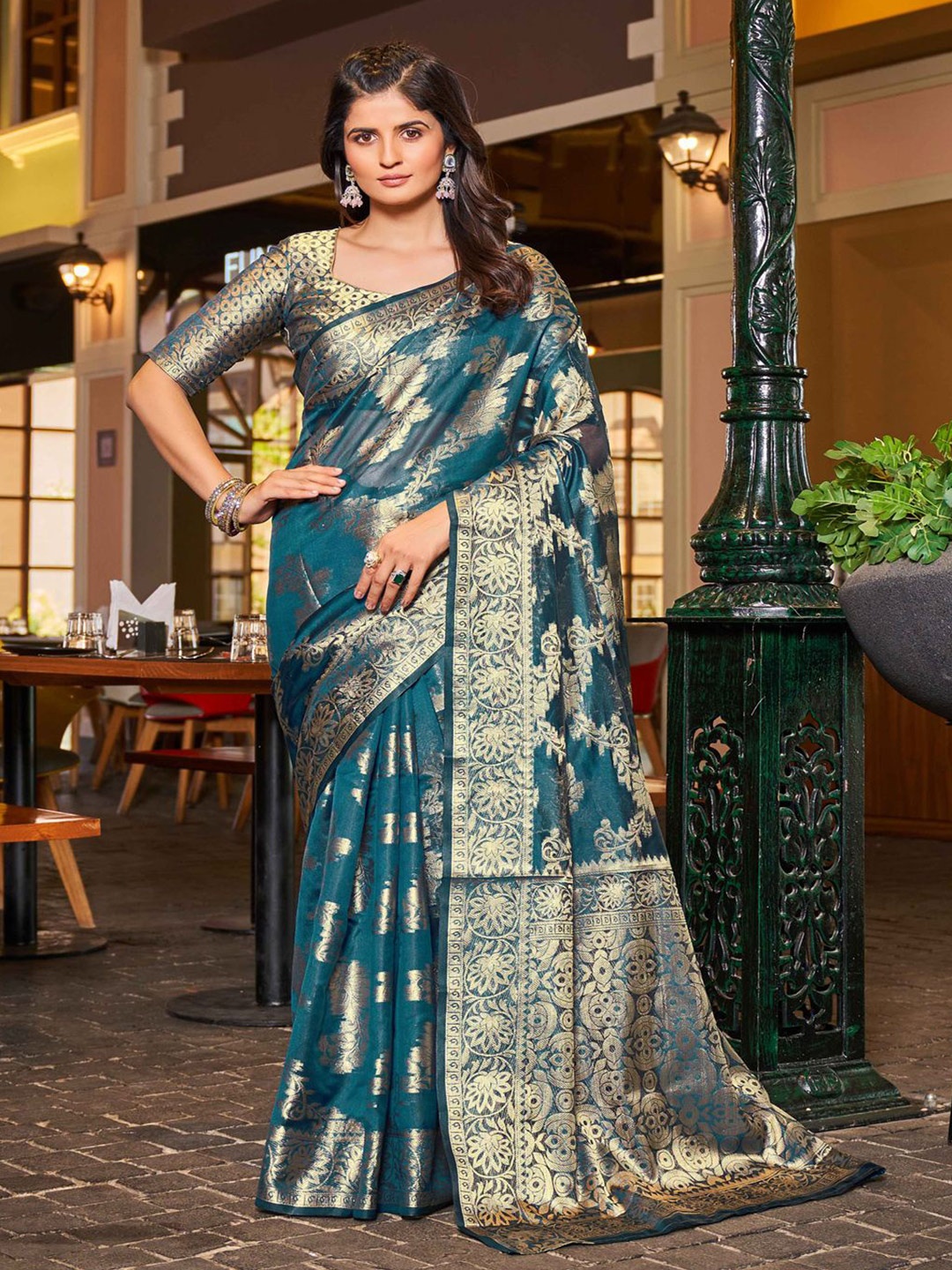 

Krimmple Woven Design Zari Organza Saree, Blue