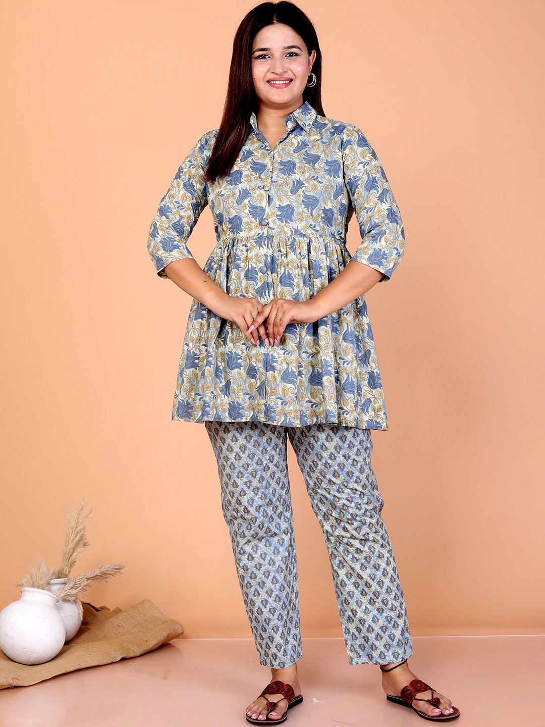 

JAIPZZ APPARELS Women Printed Night suit, Grey