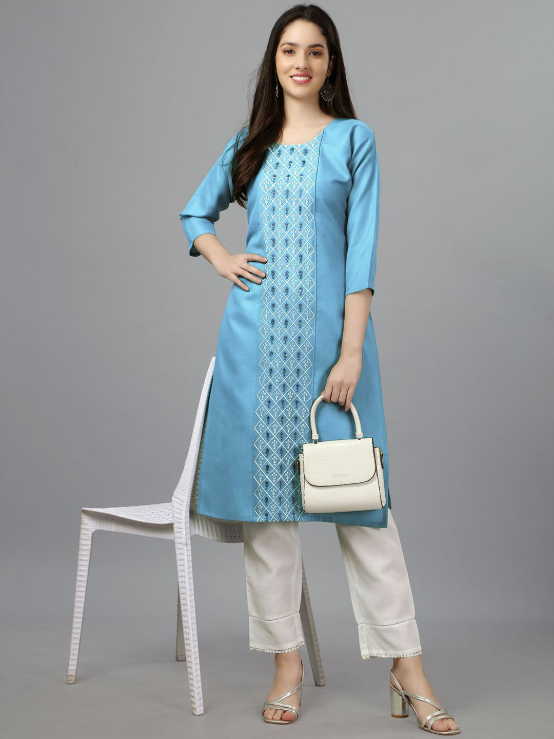 

KAYOMMI Ethnic Motifs Embroidered Sequinned Cotton Straight Kurta, Turquoise blue