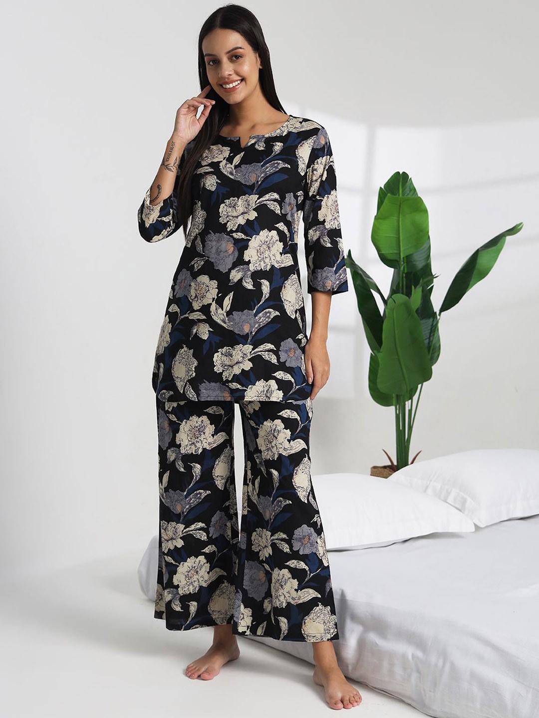 

Bannos Swagger Women Printed Night suit, Blue