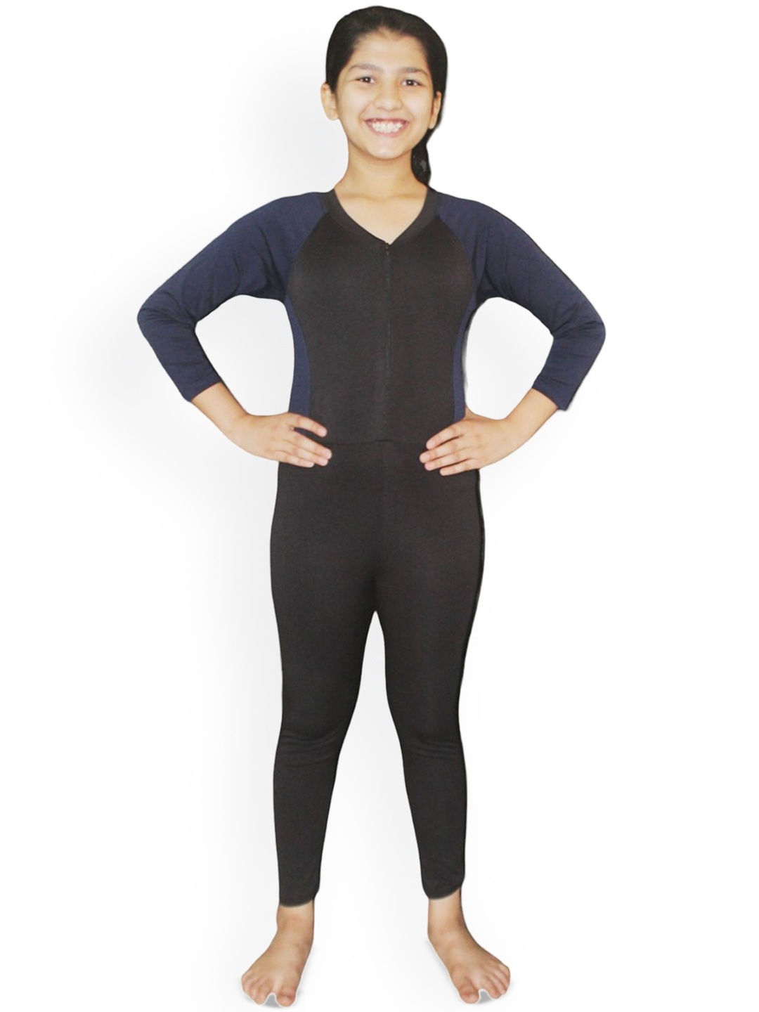 

Aqua Holic Girls Solid V-Neck Swimwear, Black