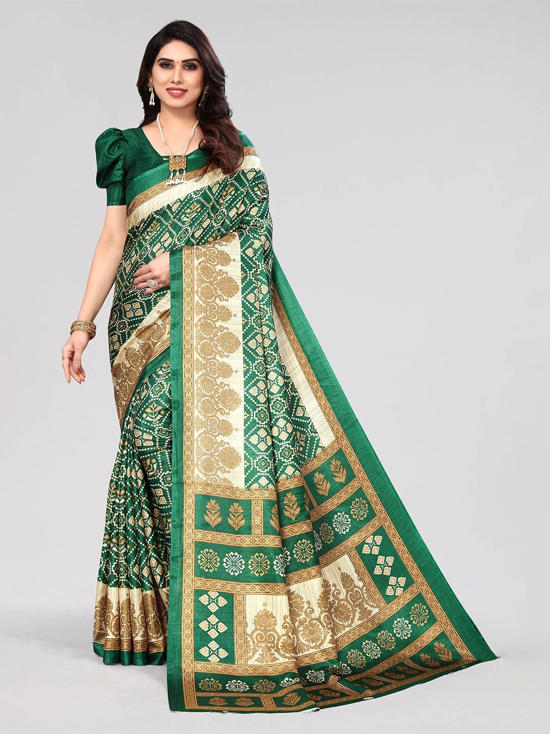 

VIRICA Ethnic Motifs PrintedSaree, Green