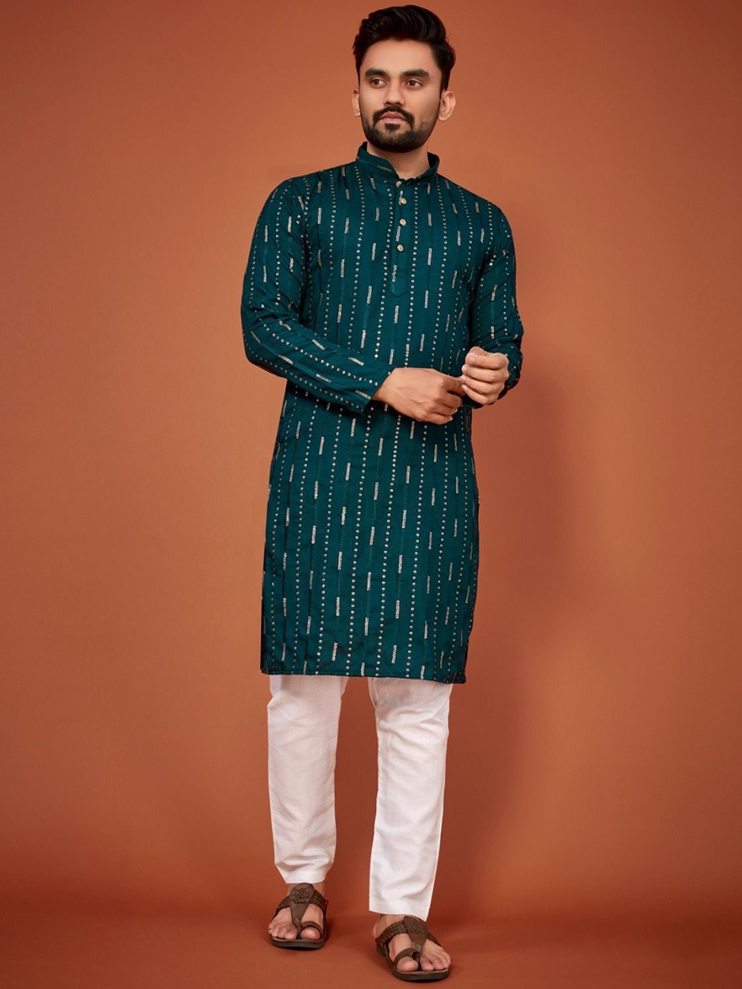 

CHARLOTTE GRACIOUS Striped Printed Mandarin Collar Straight Kurta, Green