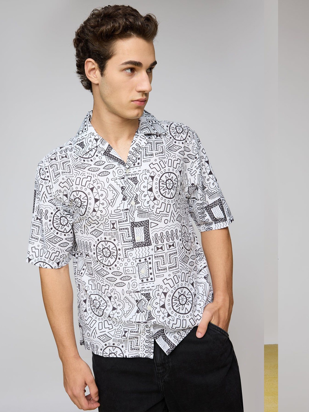 

FREAKINS Men Opaque Printed Casual Shirt, White