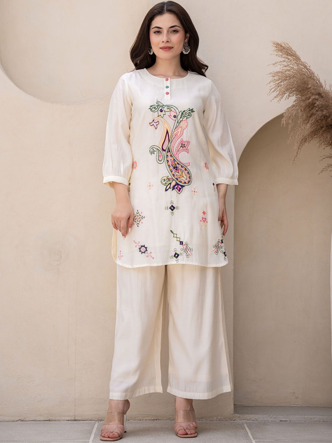 

FASHION DWAR Ethnic Embroidered Pure Silk Tunic & Trousers, Off white