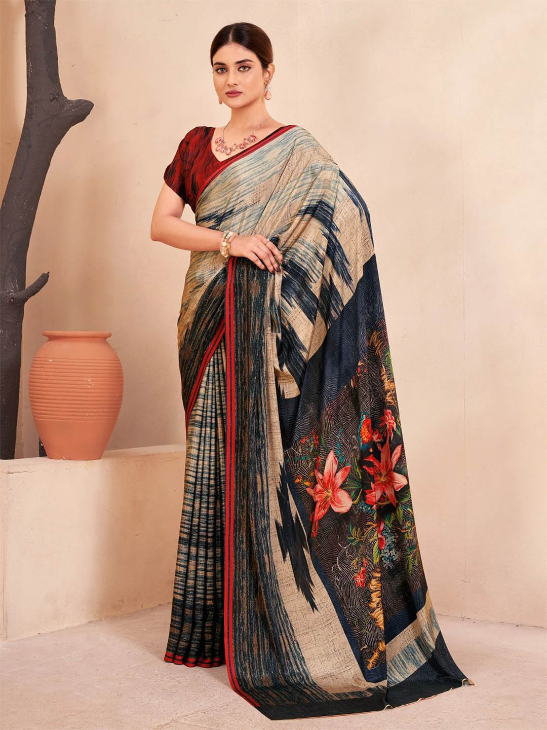 

JIVORA Abstract Printed Saree, Cream