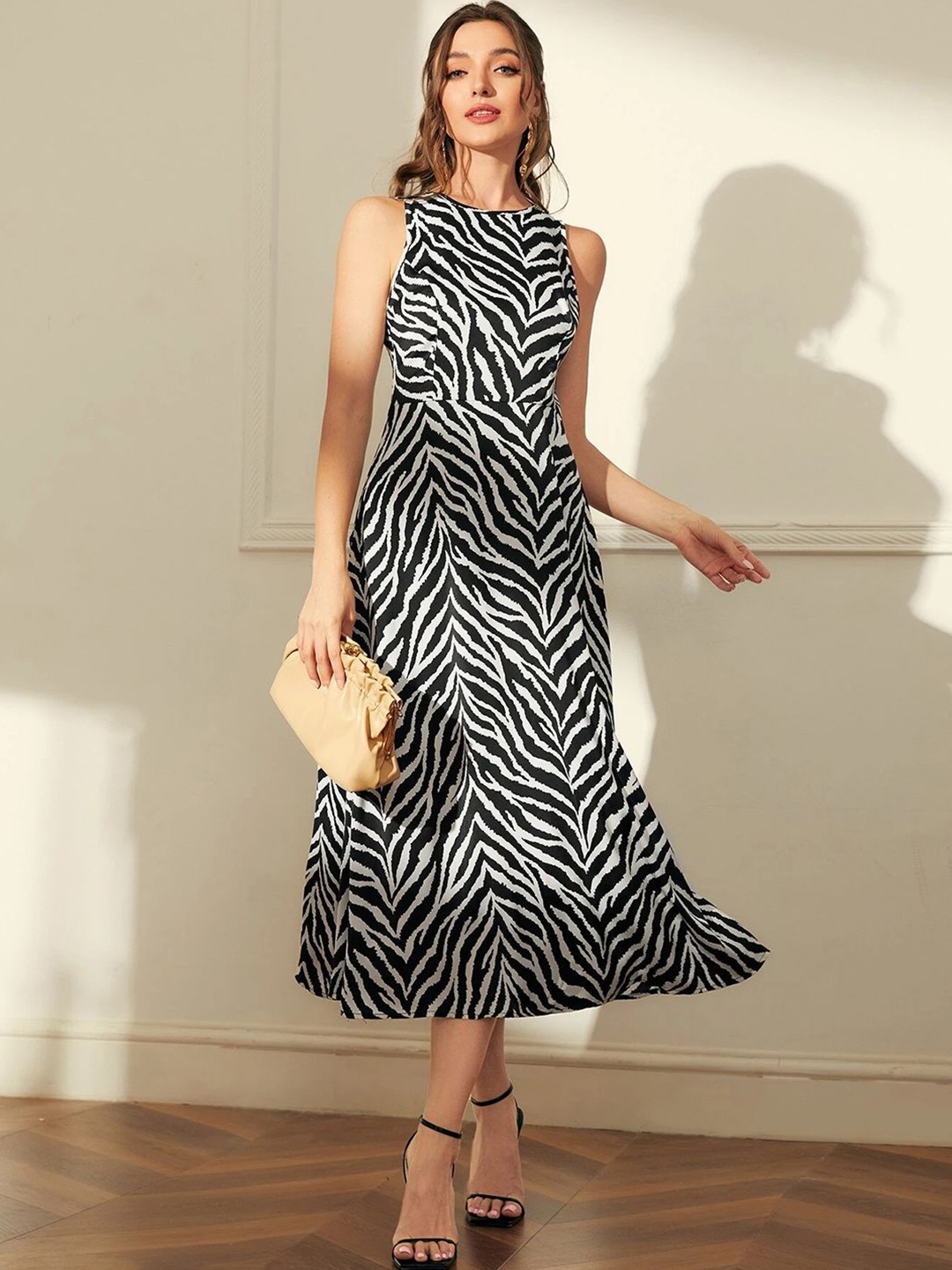 

OMPAX Printed A-Line Midi Dress, Black