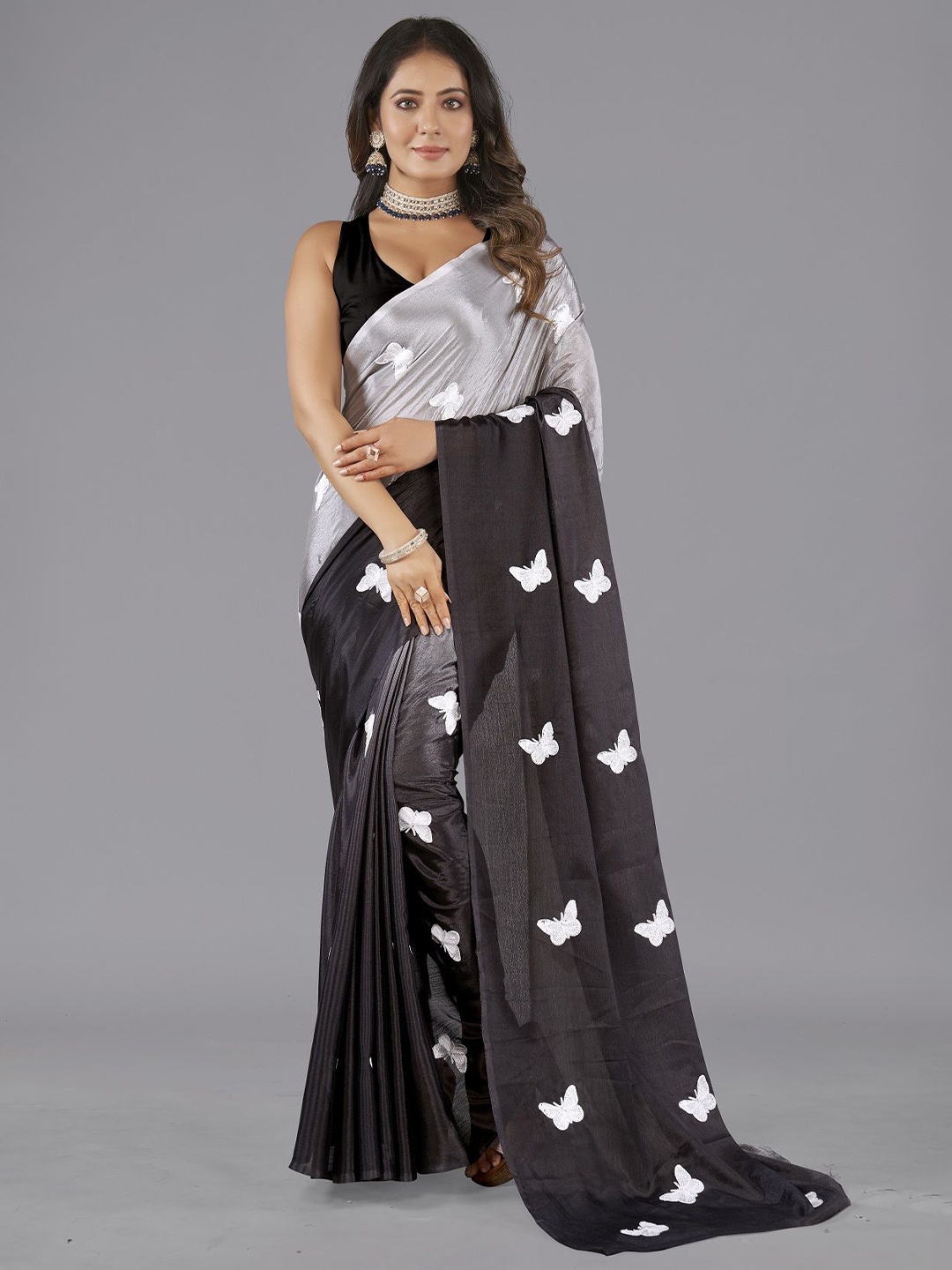 

LADY SHOPI Ethnic Motifs Embroidered Pure Chiffon Saree, Black