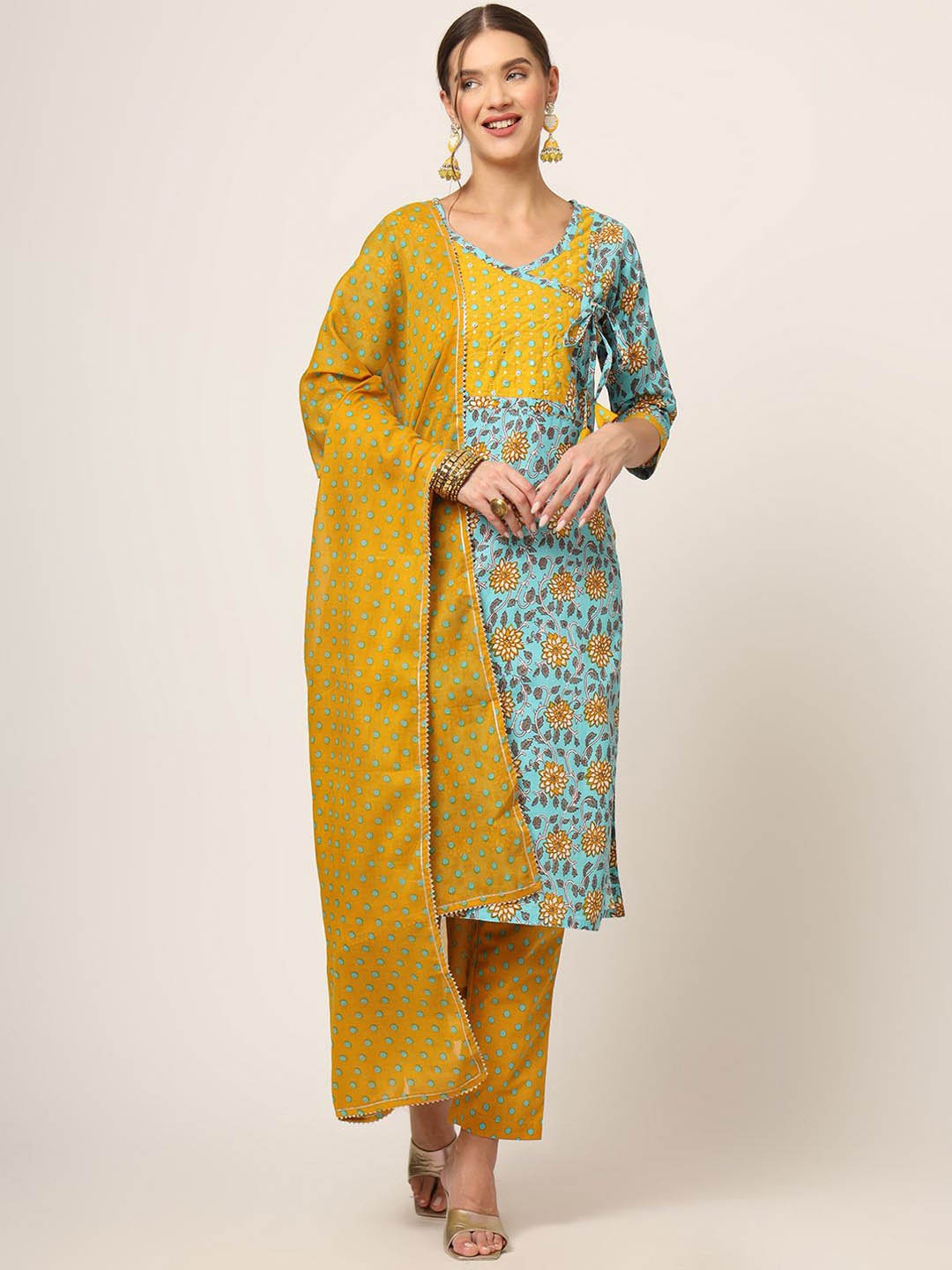 

Chandbaali Floral Printed Pure Cotton Straight Kurta With Trouser & Dupatta, Blue