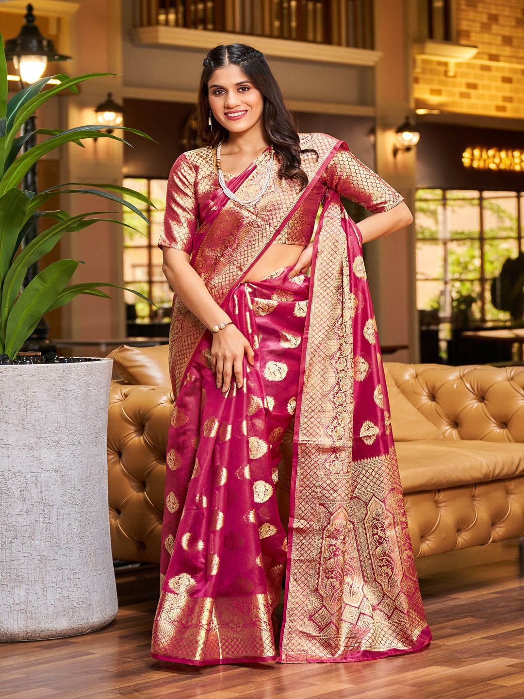

Krimmple Woven Design Zari Saree, Pink
