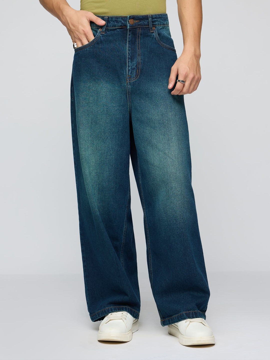 

FREAKINS Men Wide Leg High-Rise Heavy Fade Cotton Jeans, Blue