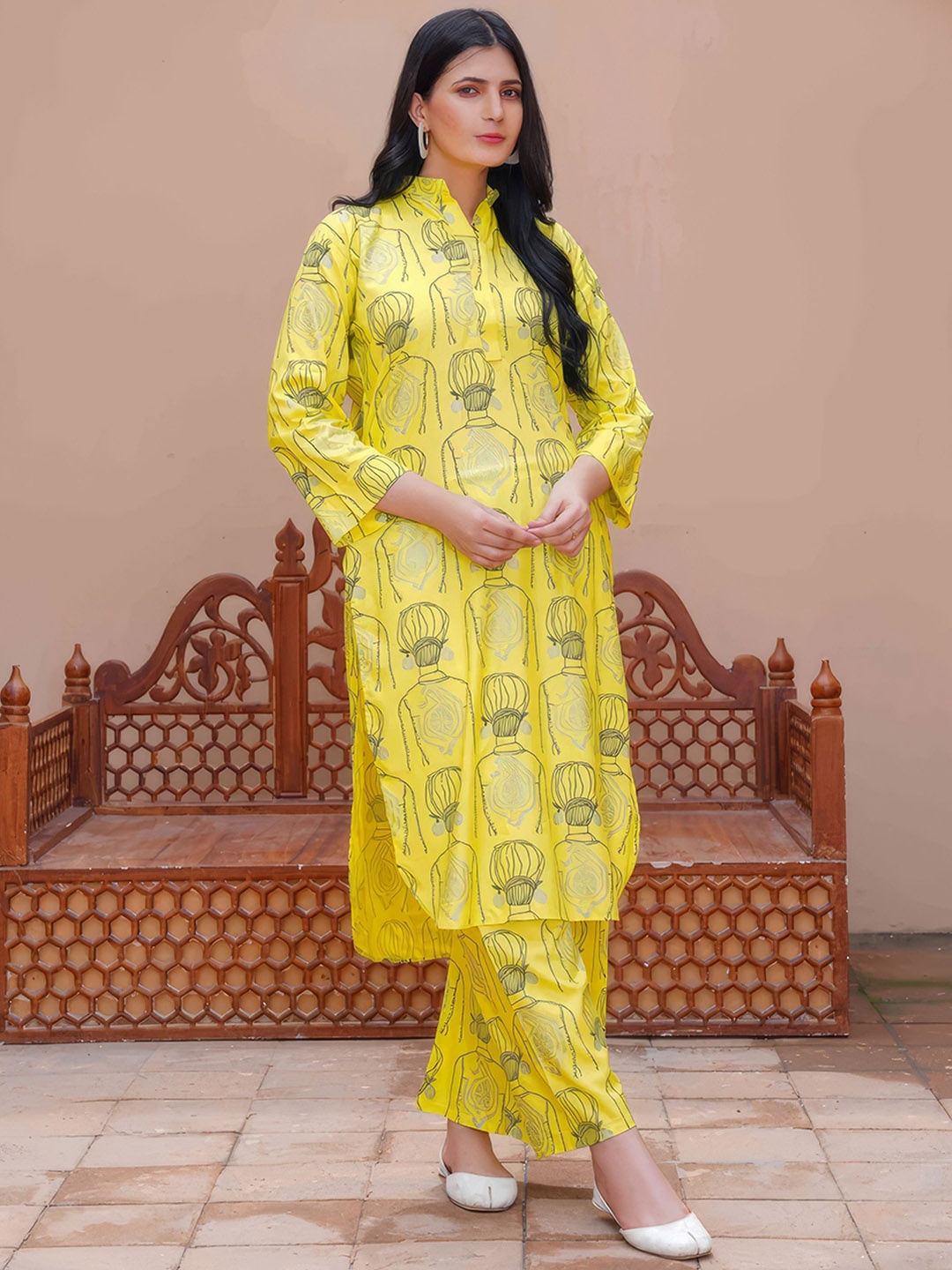 

FAB GALAXY Quirky Printed Mandarin Collar Straight Kurta With Palazzos, Yellow