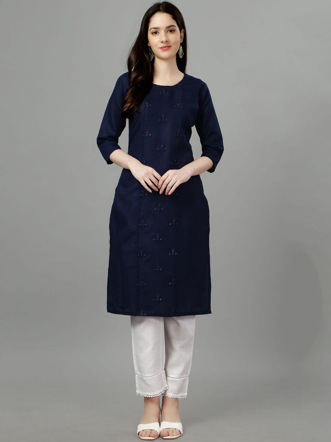 

KAYOMMI Floral Embroidered Mirror Work Cotton Straight Kurta, Navy blue