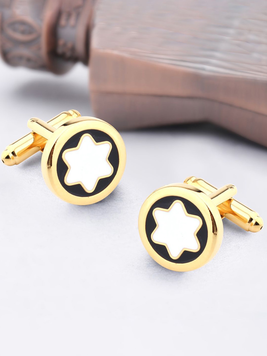 

Peora Gold Plated Stainless Steel Star Design Round Cufflinks