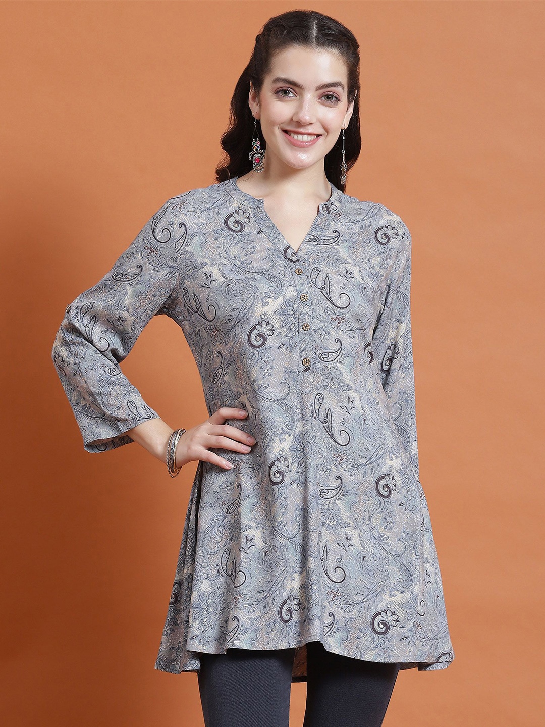 

Shree Liva Mandarin Collar Printed Tunic, Blue