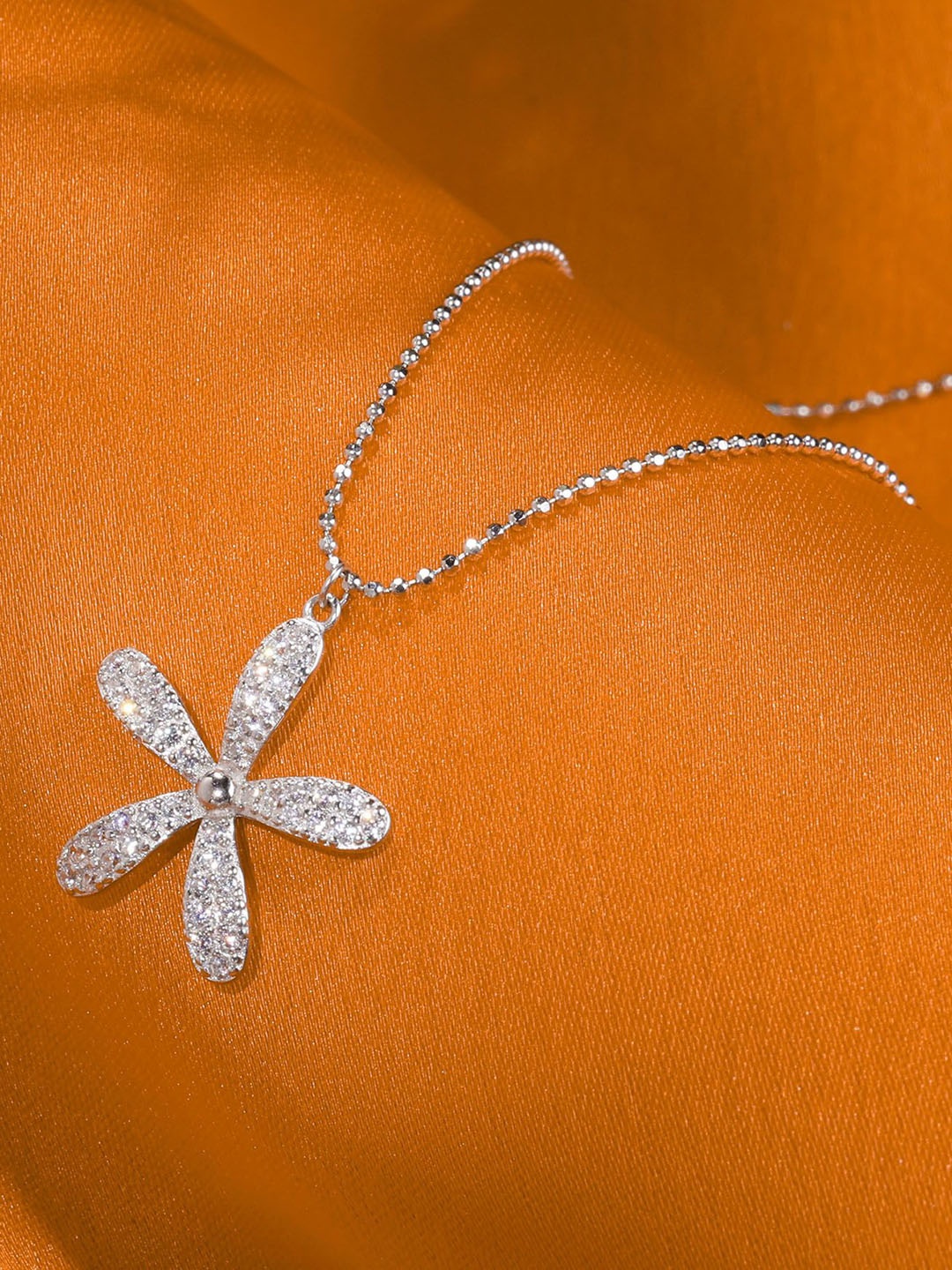 

DEESSA 925 Sterling Silver Rhodium-Plated Stones Studded Floral Pendant With Chain