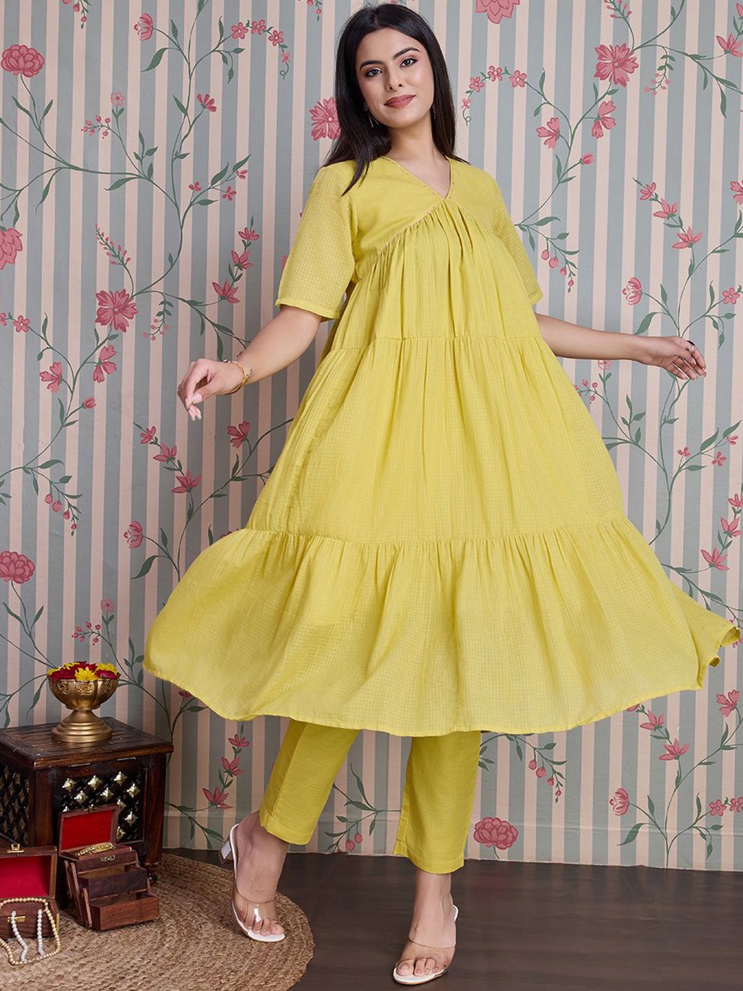 

Ode by House of Pataudi Pure Cotton Anarkali Kurta with Trousers, Yellow
