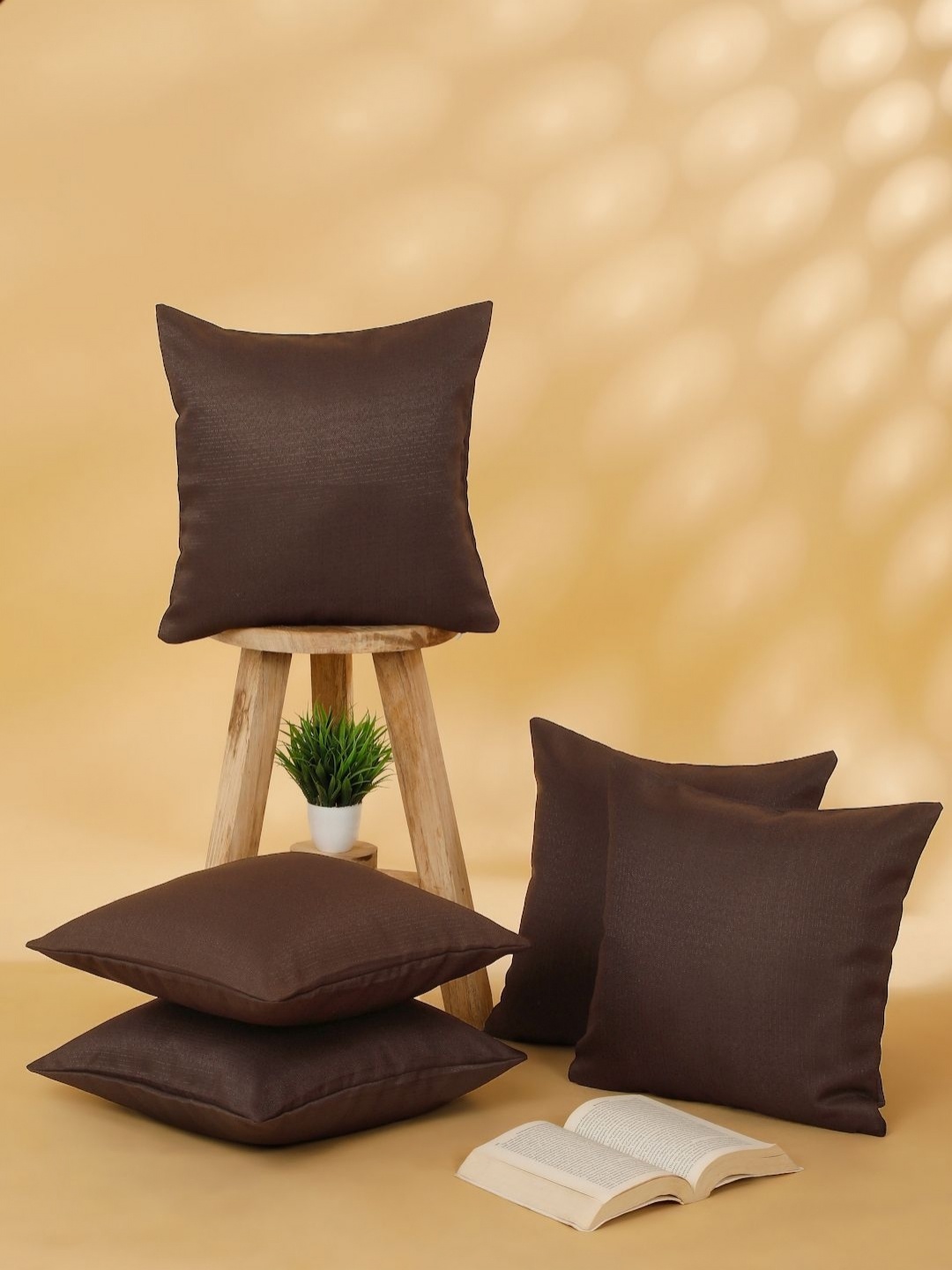 

ROSARA HOME Brown 5 Pieces Square Cushion Covers
