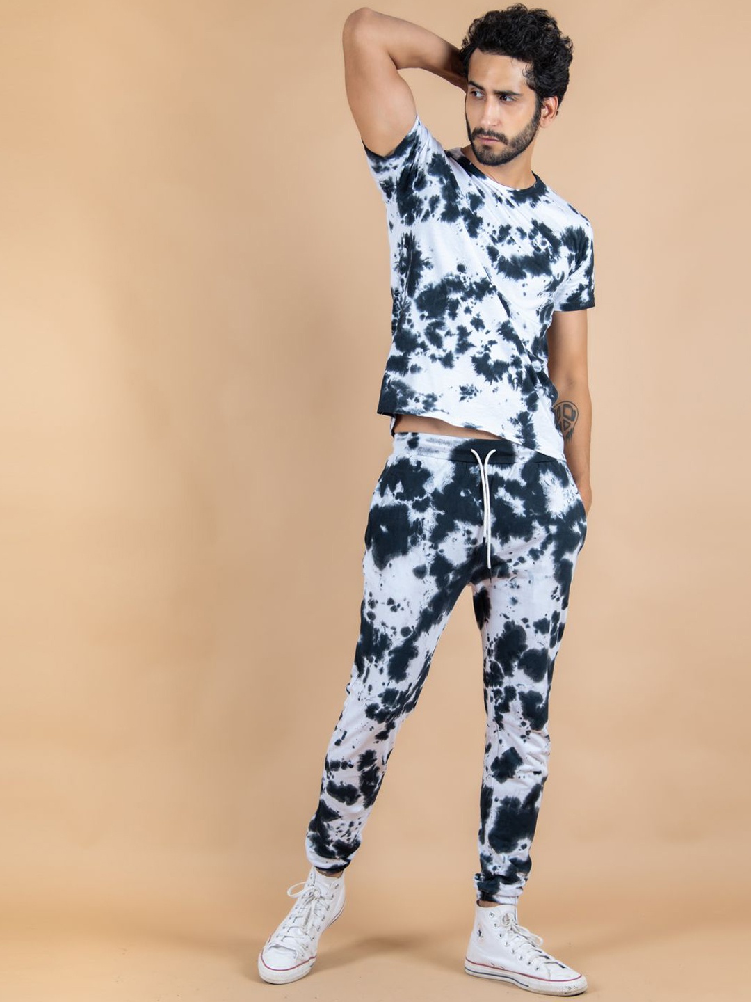 

Tistabene Printed T-Shirt With Trouser Co -Ords, White
