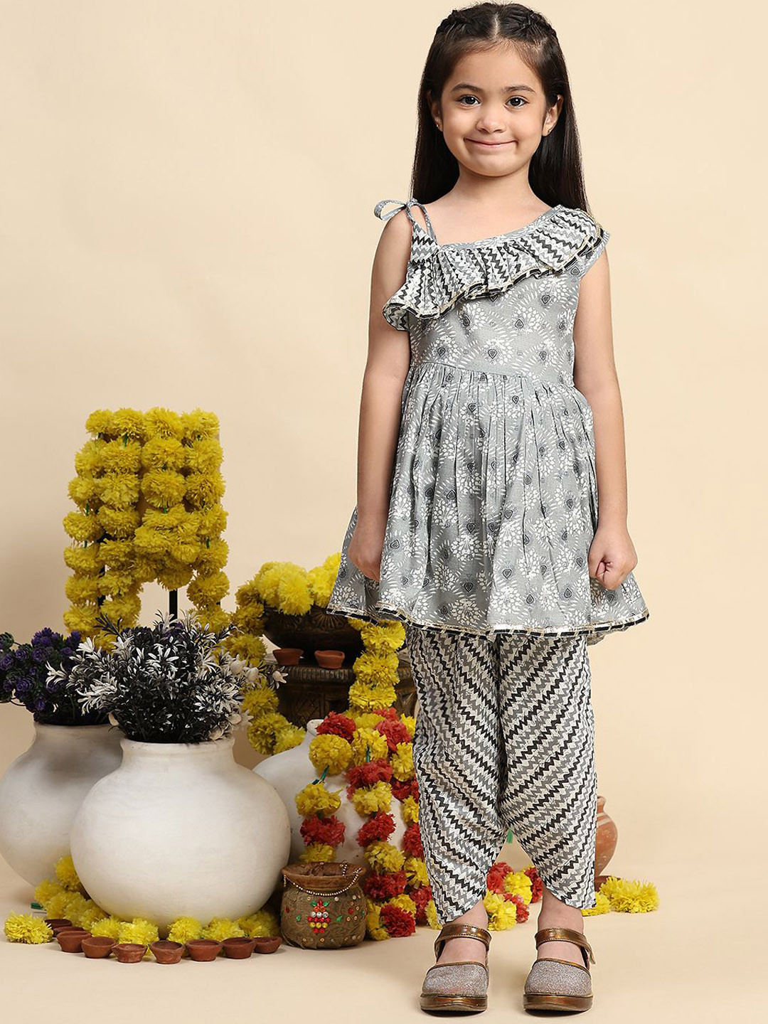 

Cutiekins Girls Ethnic Motifs Printed A-Line Cotton Kurta with Dhoti Pants, Grey
