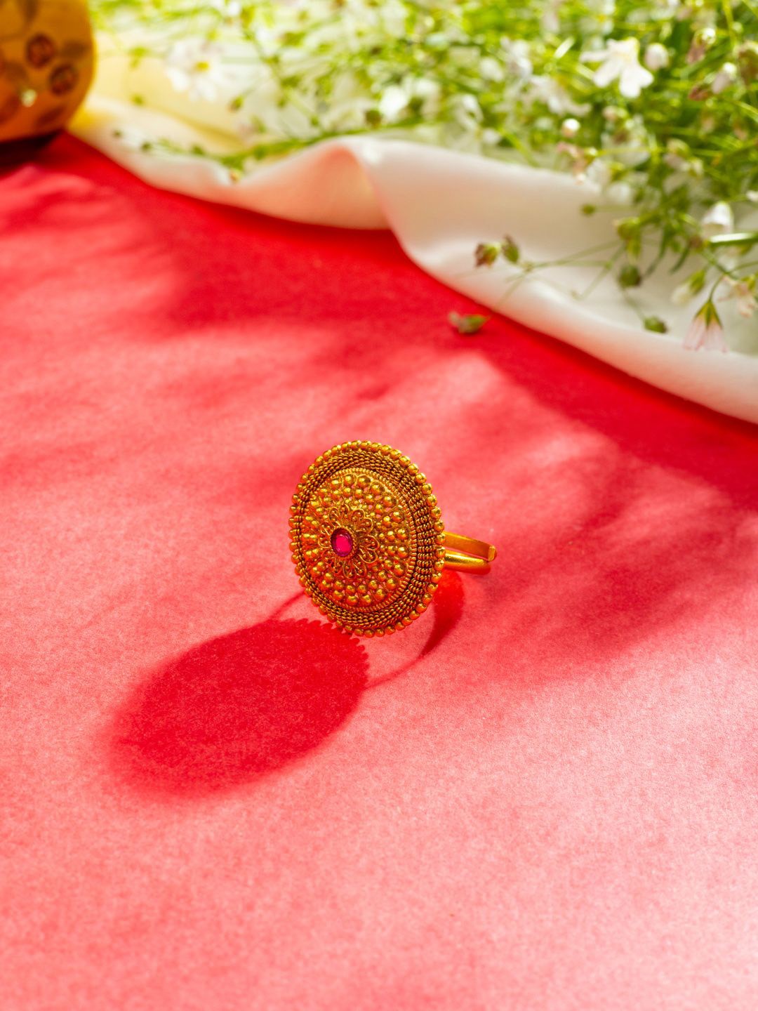 

Niscka 24k Gold-Plated Adjustable Finger Ring