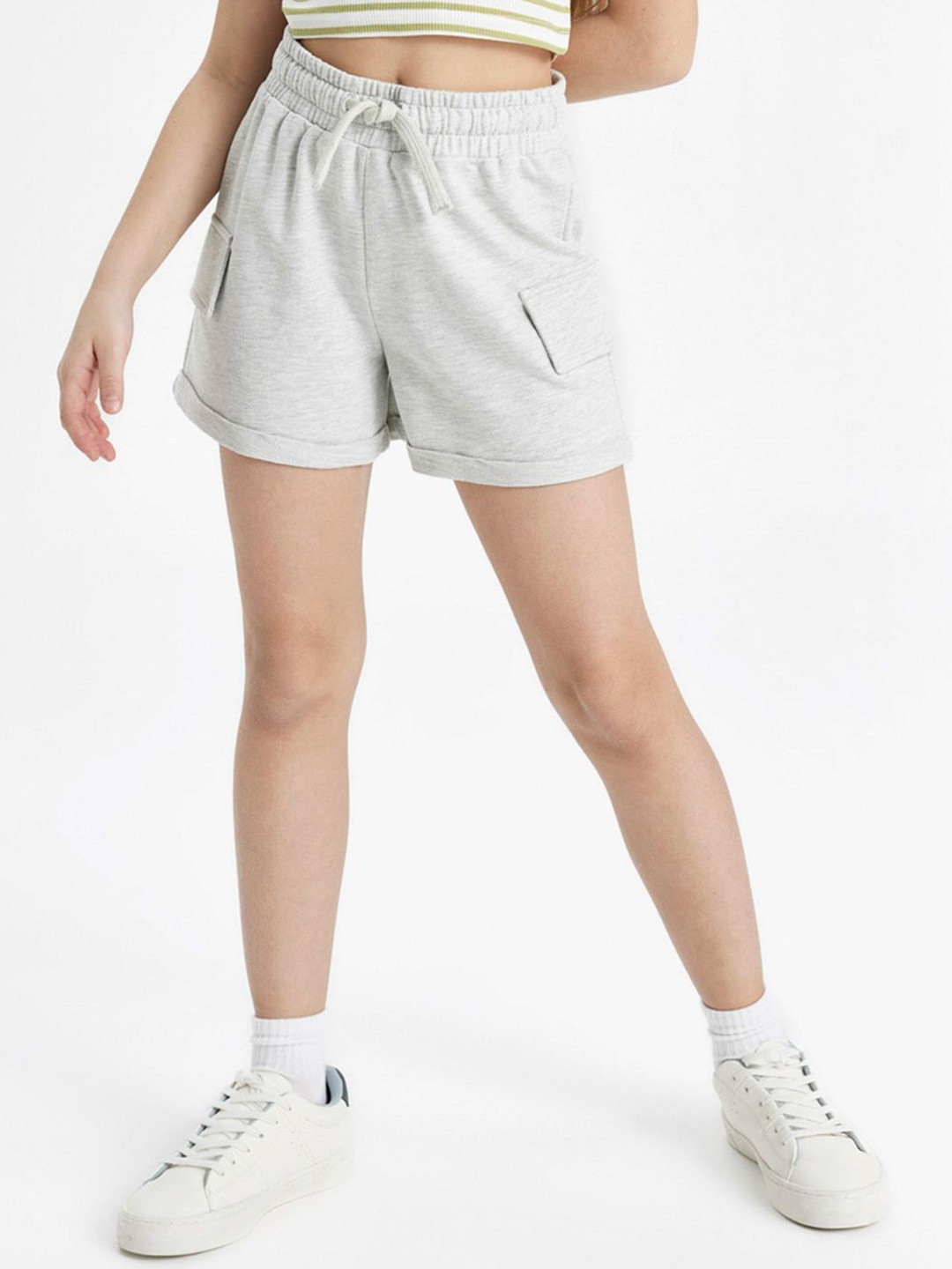 

DeFacto Girls Shorts, Na