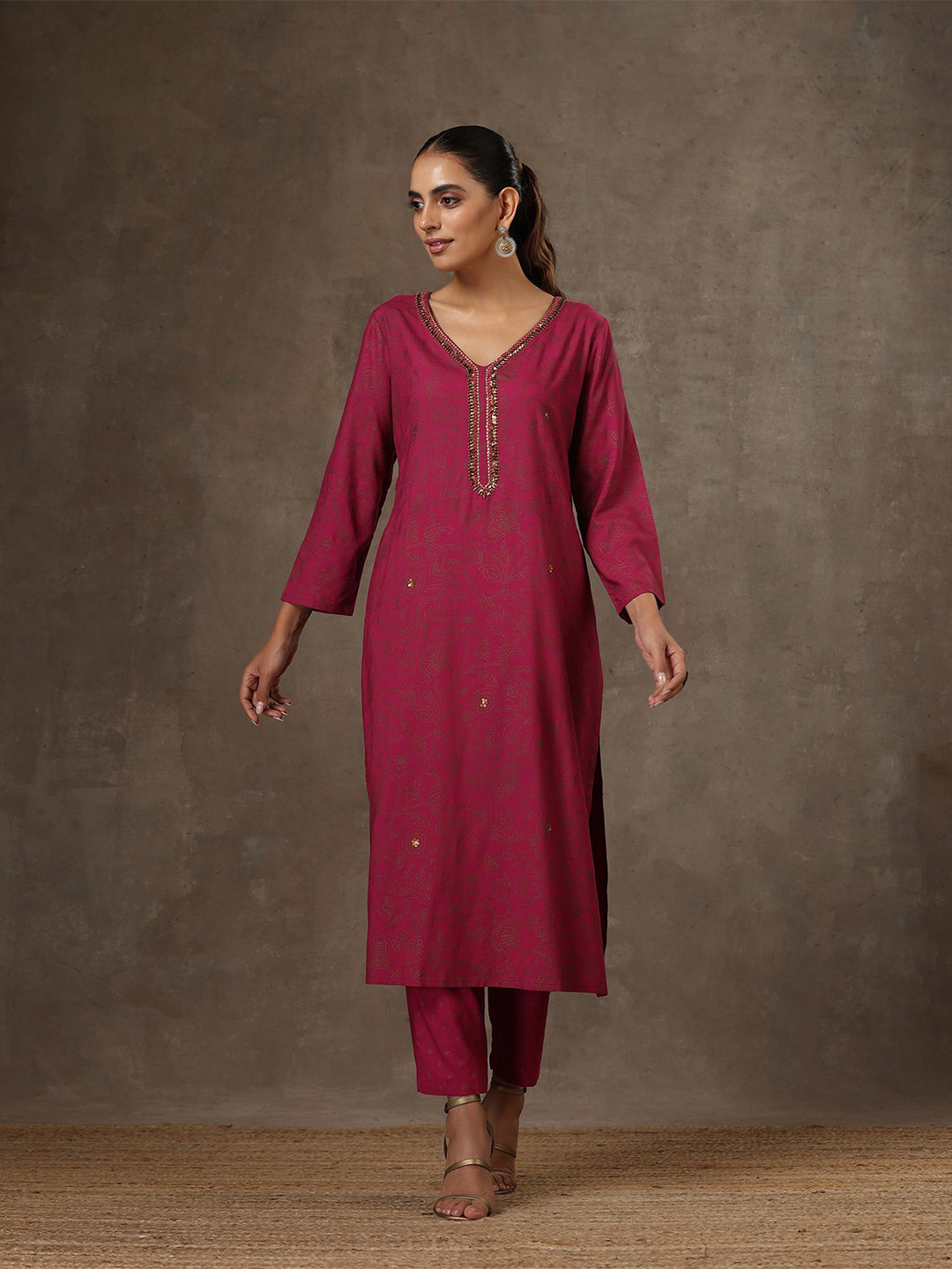

House of Chikankari HOC Crafts Hand Embroidered Printed Kurta Set, Pink