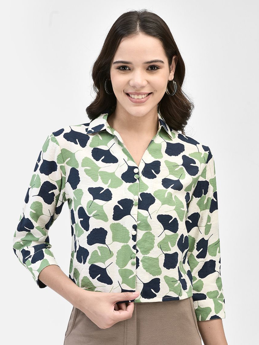 

FUTURO Geometric Print Georgette Top, Green