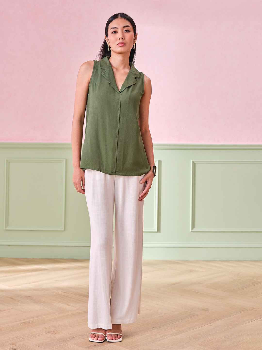 

AND Women Solid Lapel Collar Top, Olive