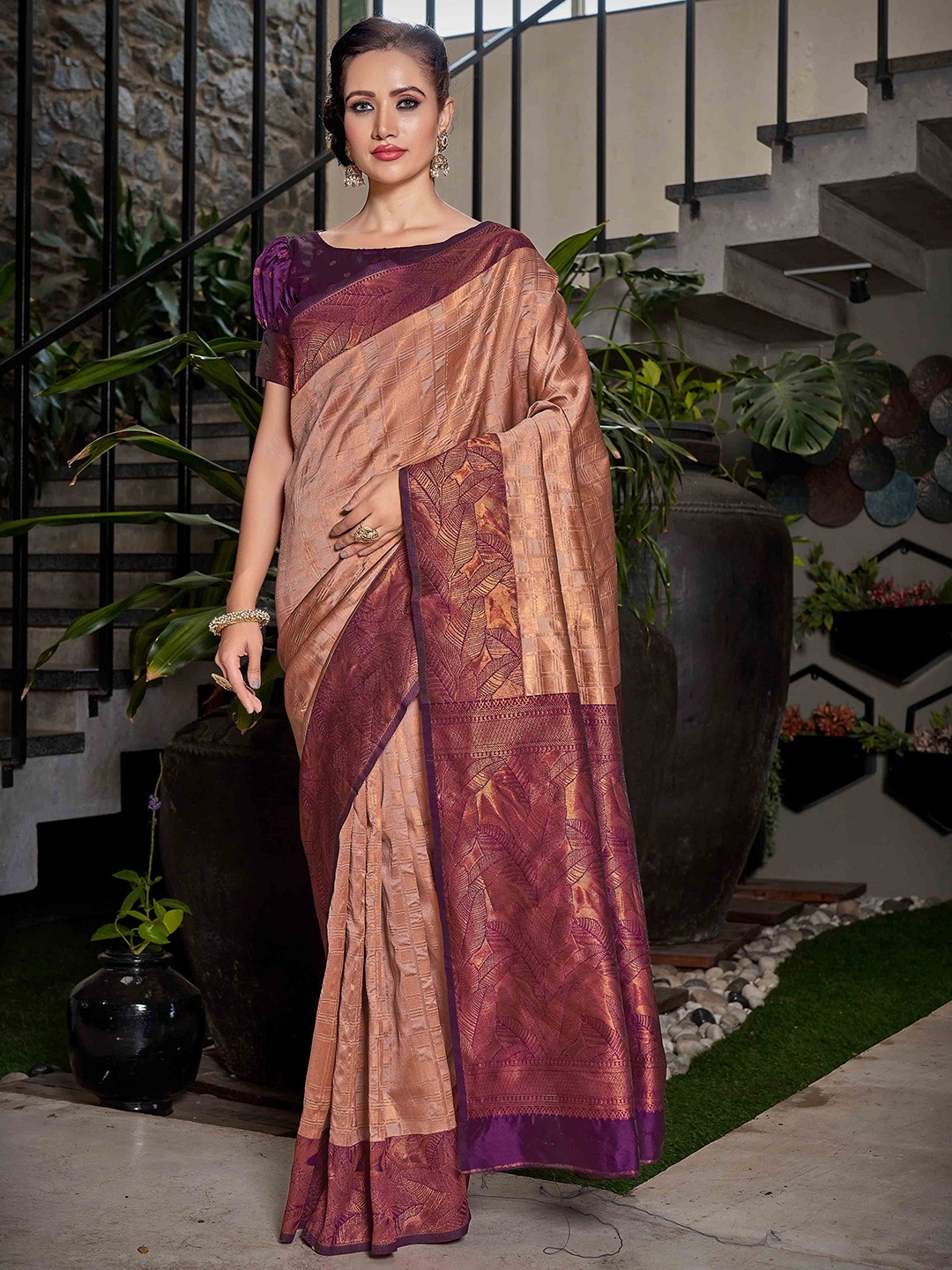 

Krimmple Woven Design Zari Kanjeevaram Saree, Beige
